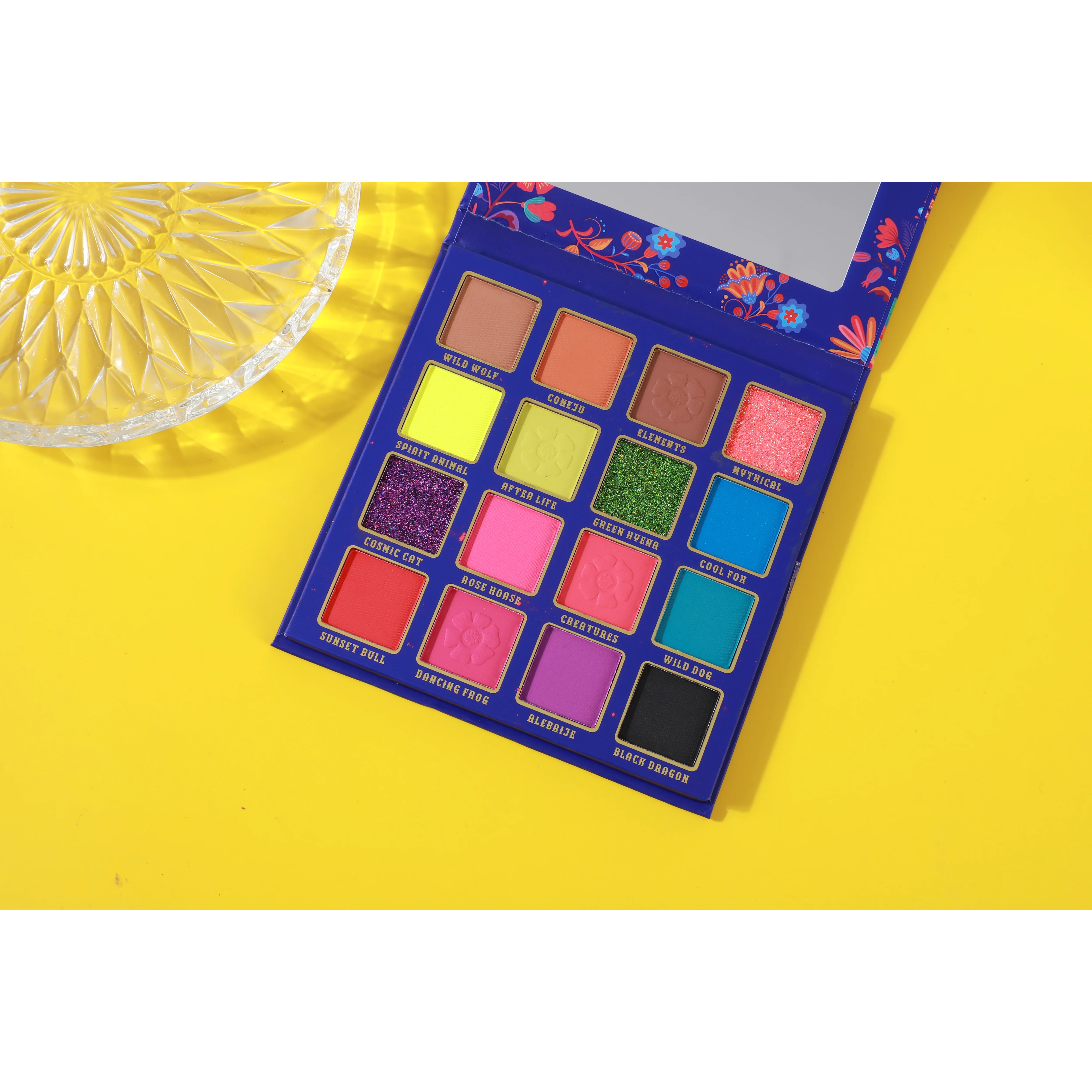 Alebrije Eyeshadow Palette - Image 3