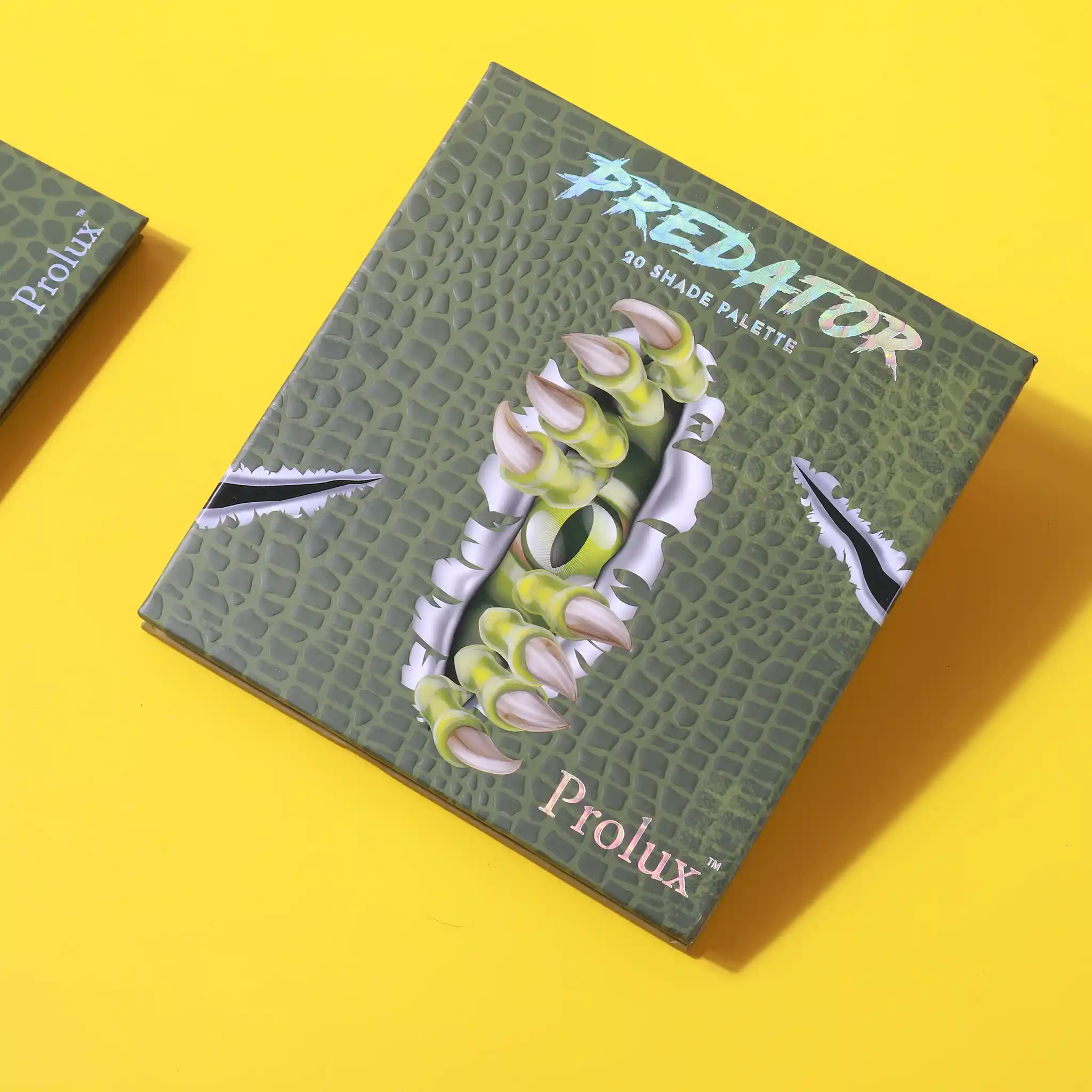 Predator Neutral Eyeshadow Palette - Image 4