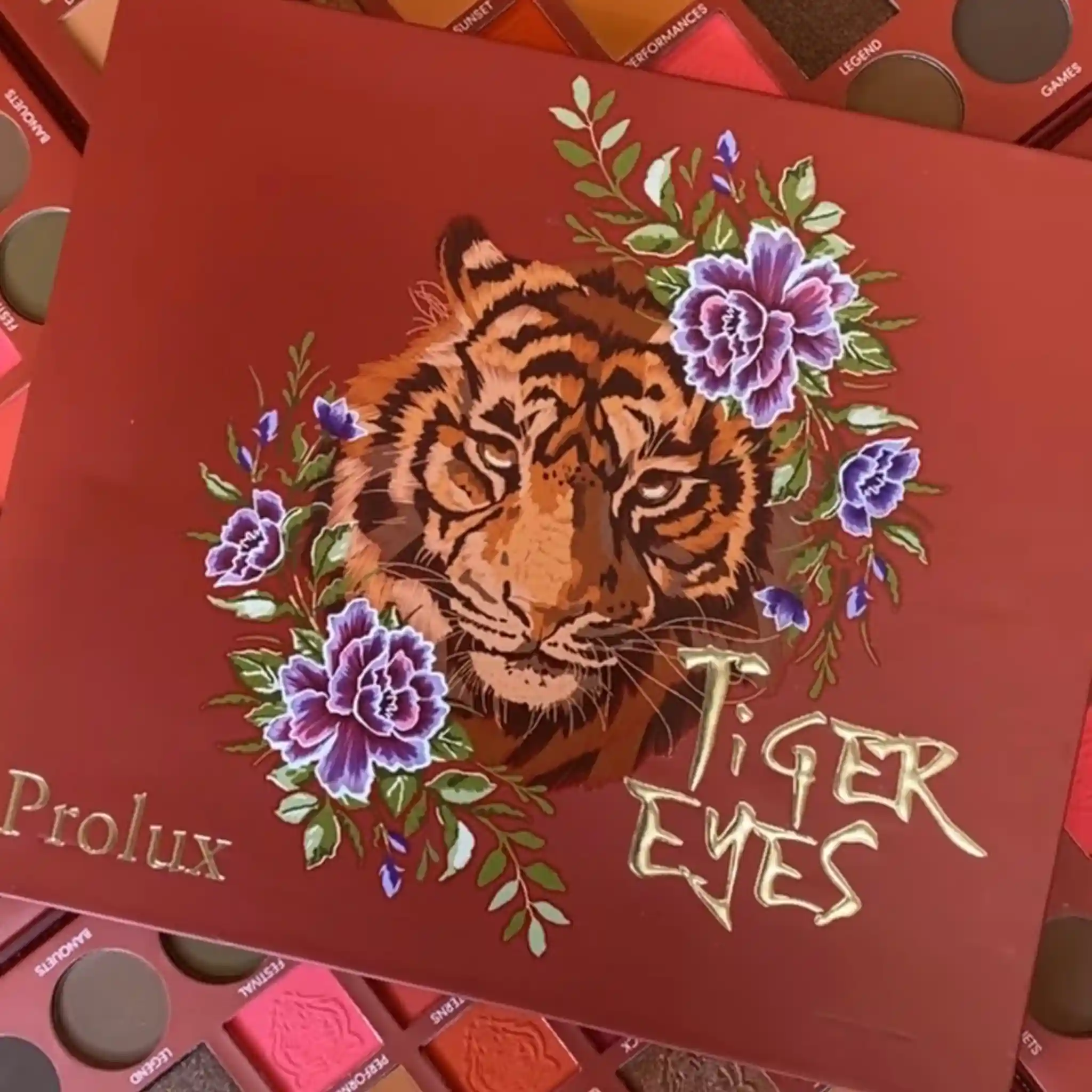 Tiger Eyes Eyeshadow Palette - Image 6